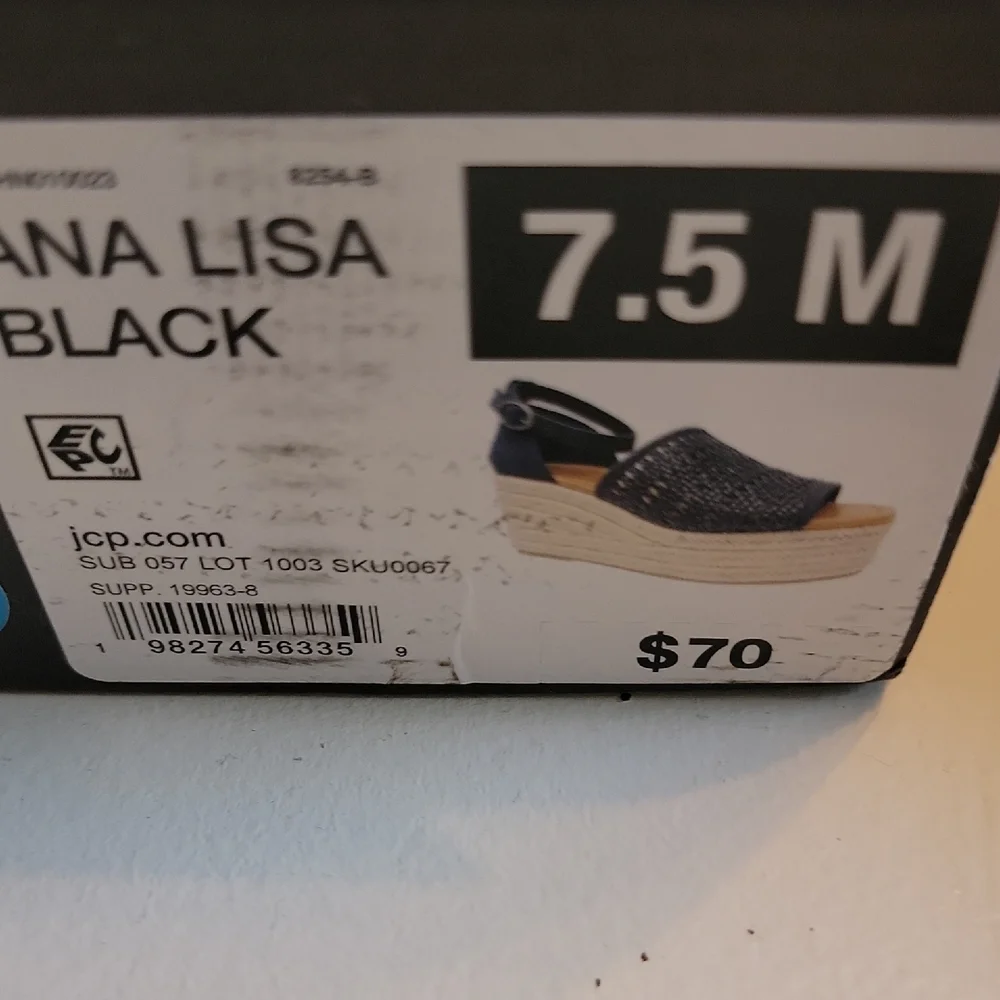a.n.a Lisa Black Wedge Sandals. 7.5 - Picture 12 of 15